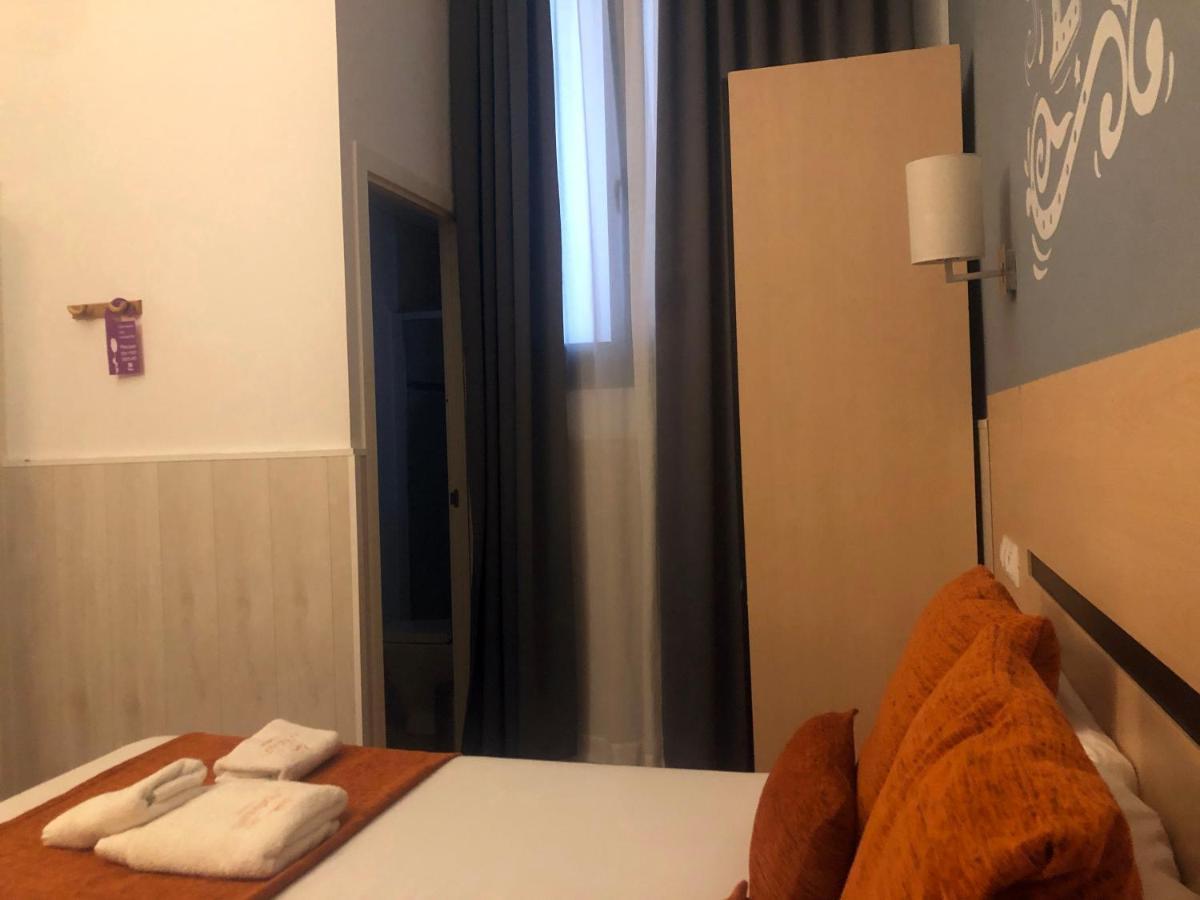 Hostal Live Natura Barcelona (Adults Only) Exteriér fotografie