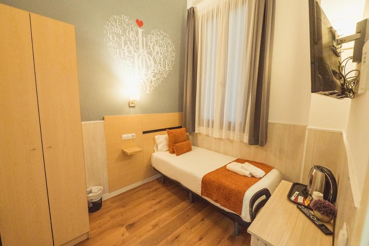 Hostal Live Natura Barcelona (Adults Only) Exteriér fotografie